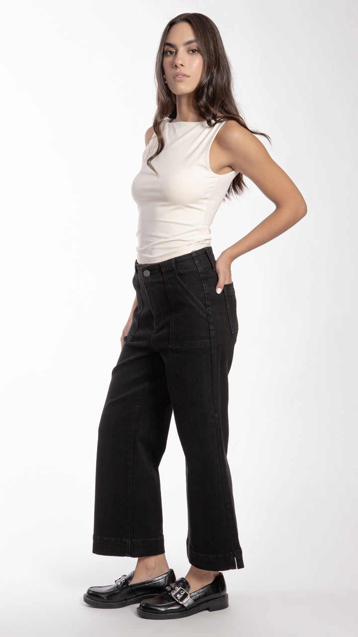 Jeans-culotte-negro-básico