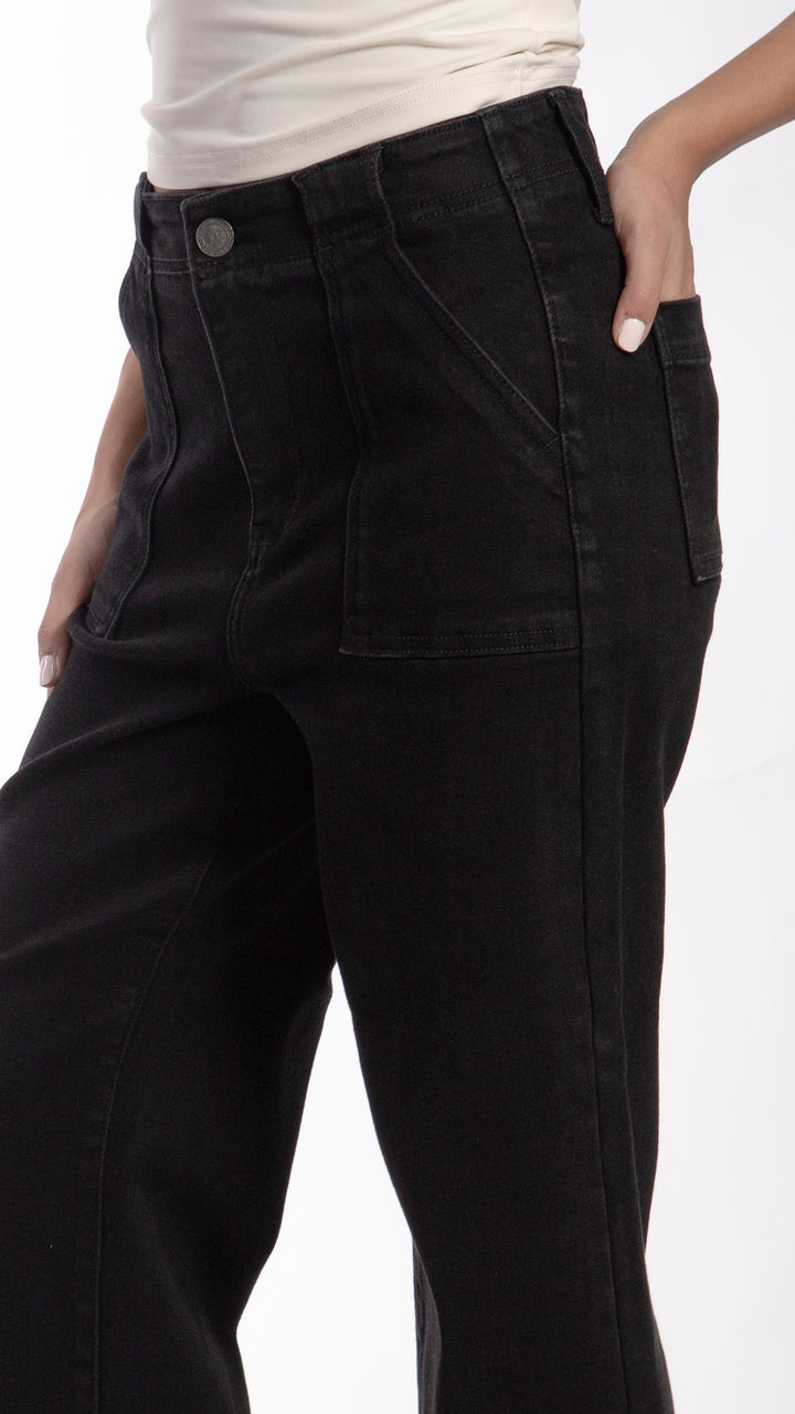 Jeans-culotte-negro-básico-detalle