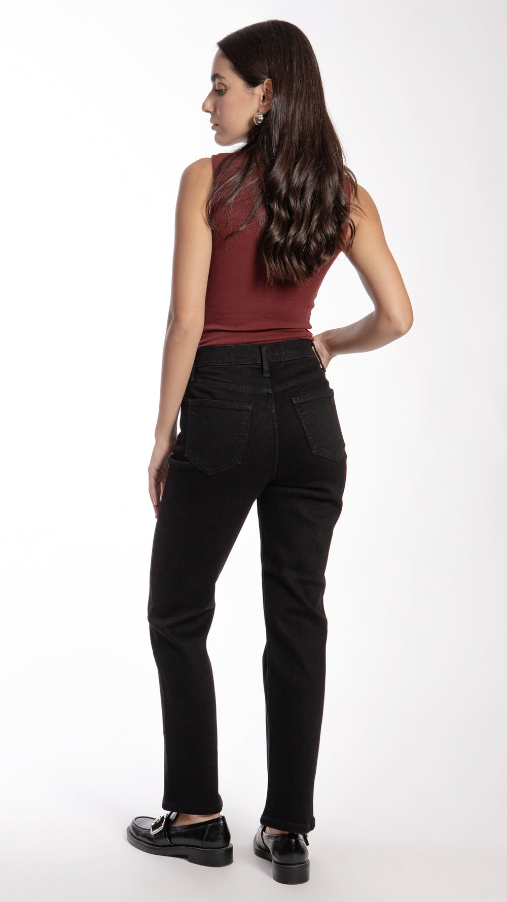 pantalon-straight-mujer-bl7243-negro-espalda