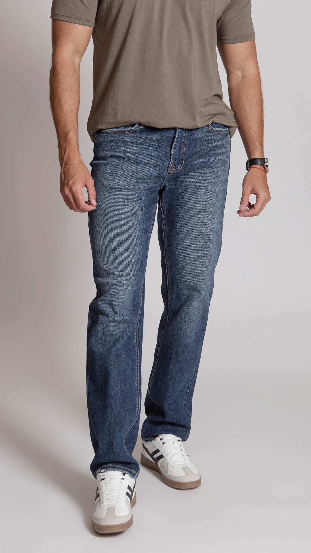 Pantalón recto hombre Balam BL1240 en mezclilla azul oscuro