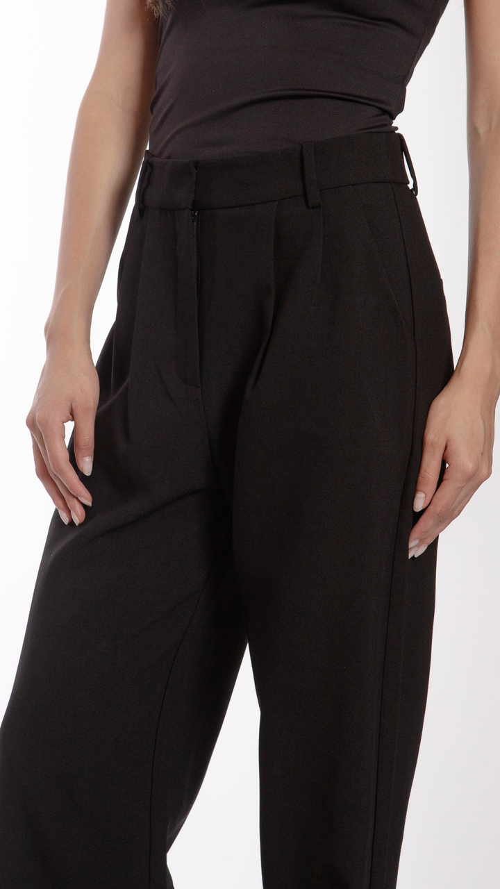 pantalon-negro-mujer-corte-holgado-formal
