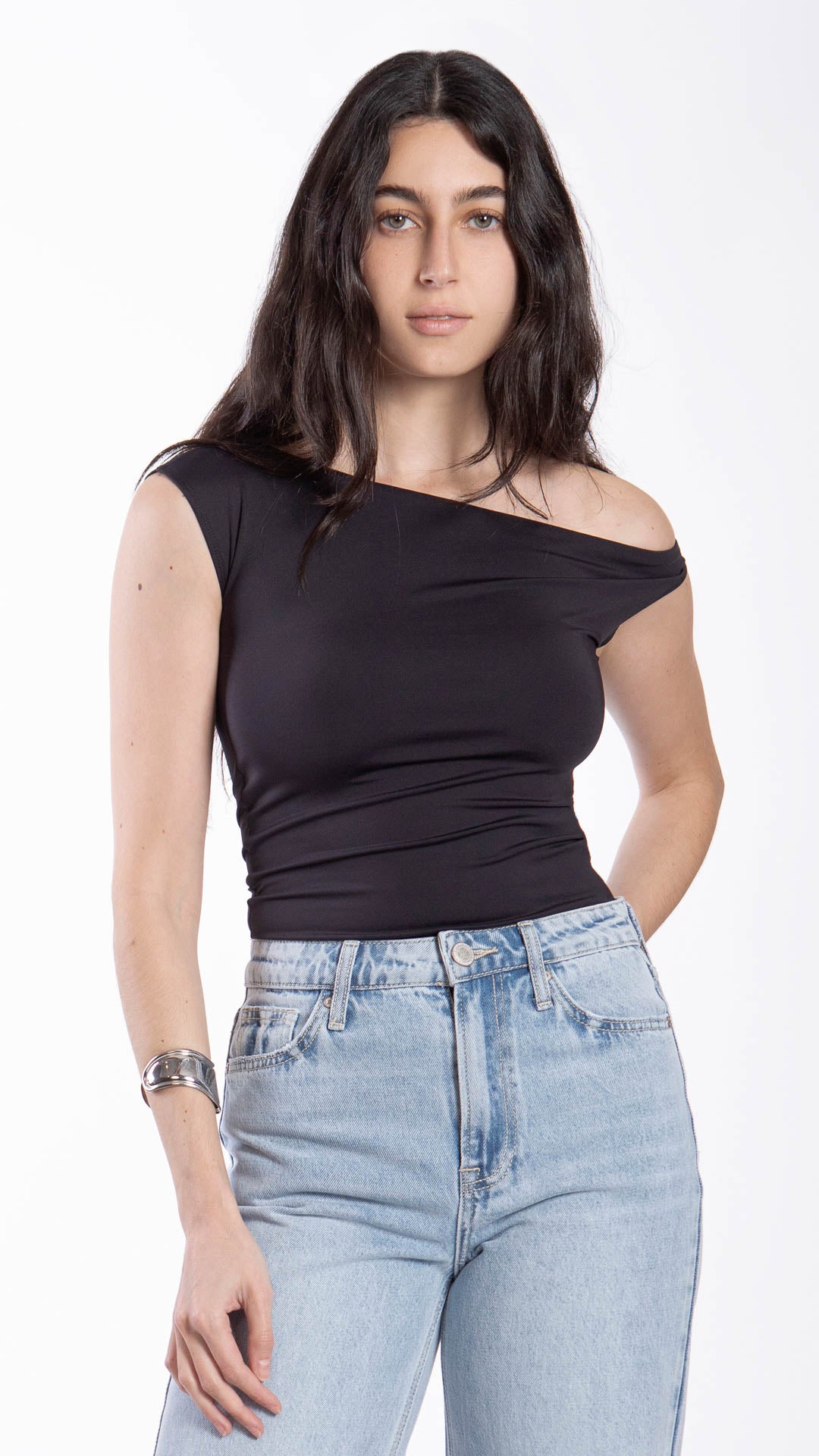 Blusa Con Escote Mujer B Basic BB0194