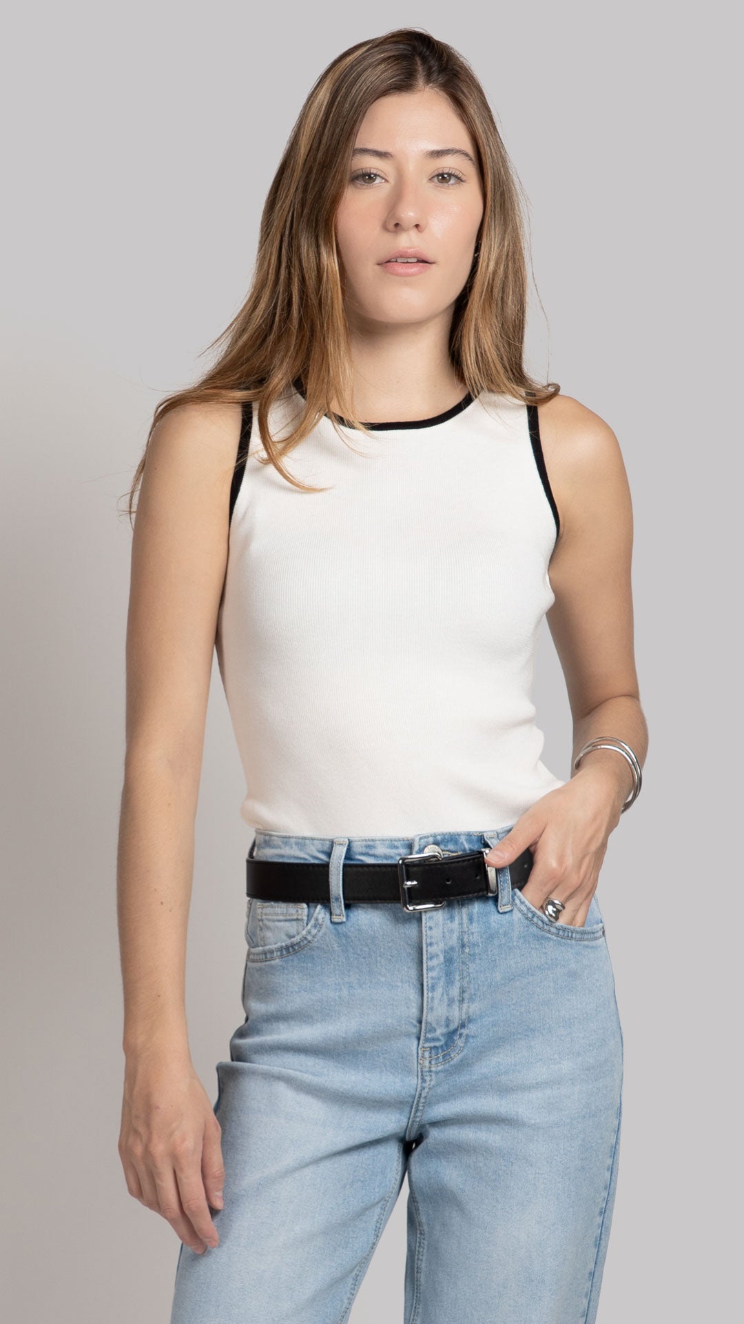 Blusa Sin Mangas Mujer B Basic BB0366