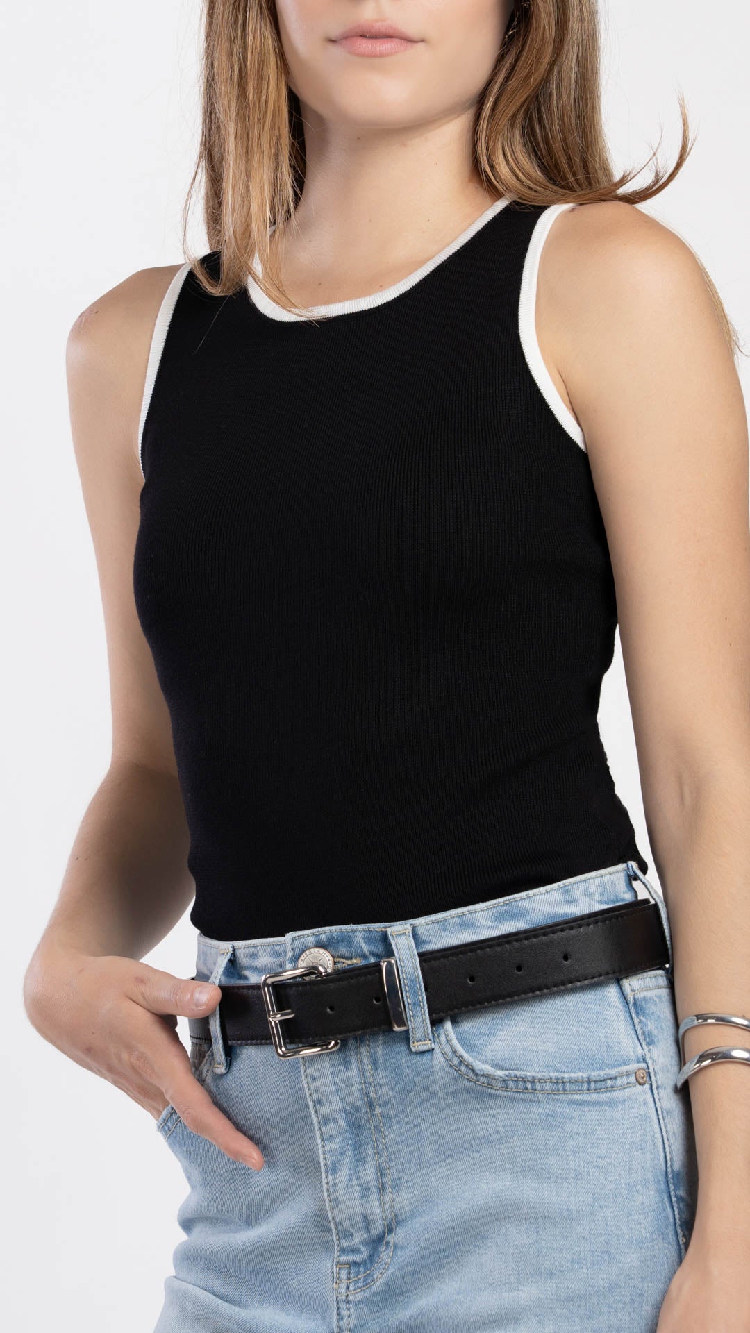 Blusa Sin Mangas Mujer B Basic BB0366