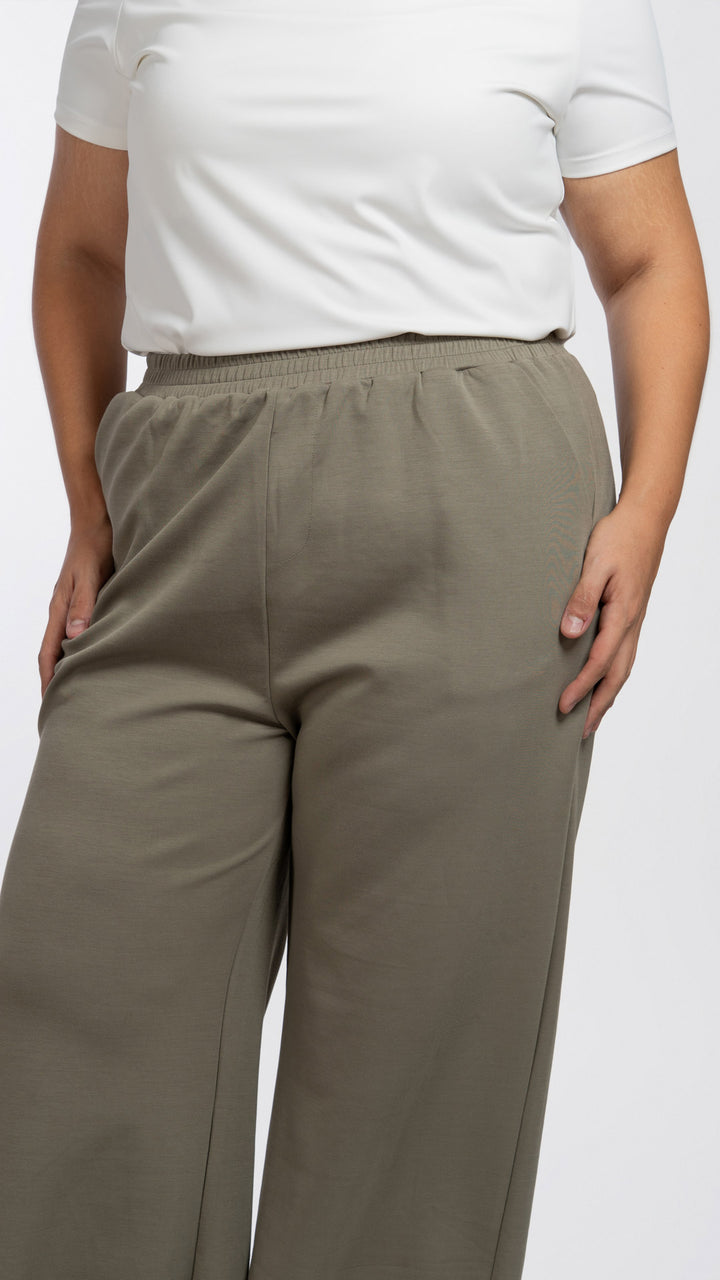 Pantalón Wide Leg Curvy B Basic BB0358