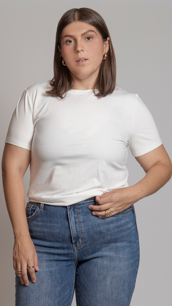 blusa-curvy-blanca-manga-corta