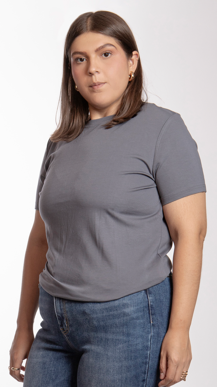 blusa-color-gris-curvy-cuello-redondo
