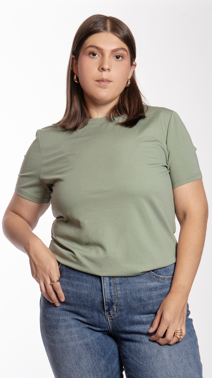 blusa-curvy-verde-claro-manga-corta