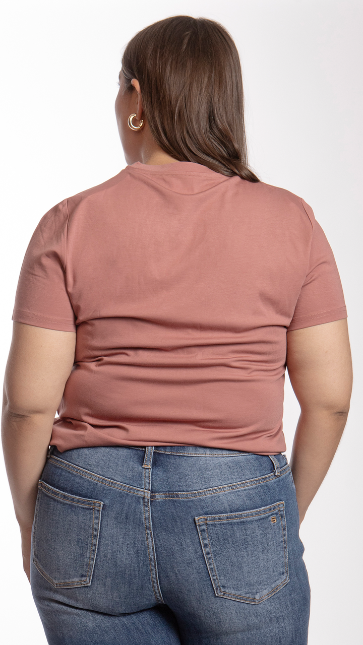 blusa-lisa-rosa-curvy-mujer