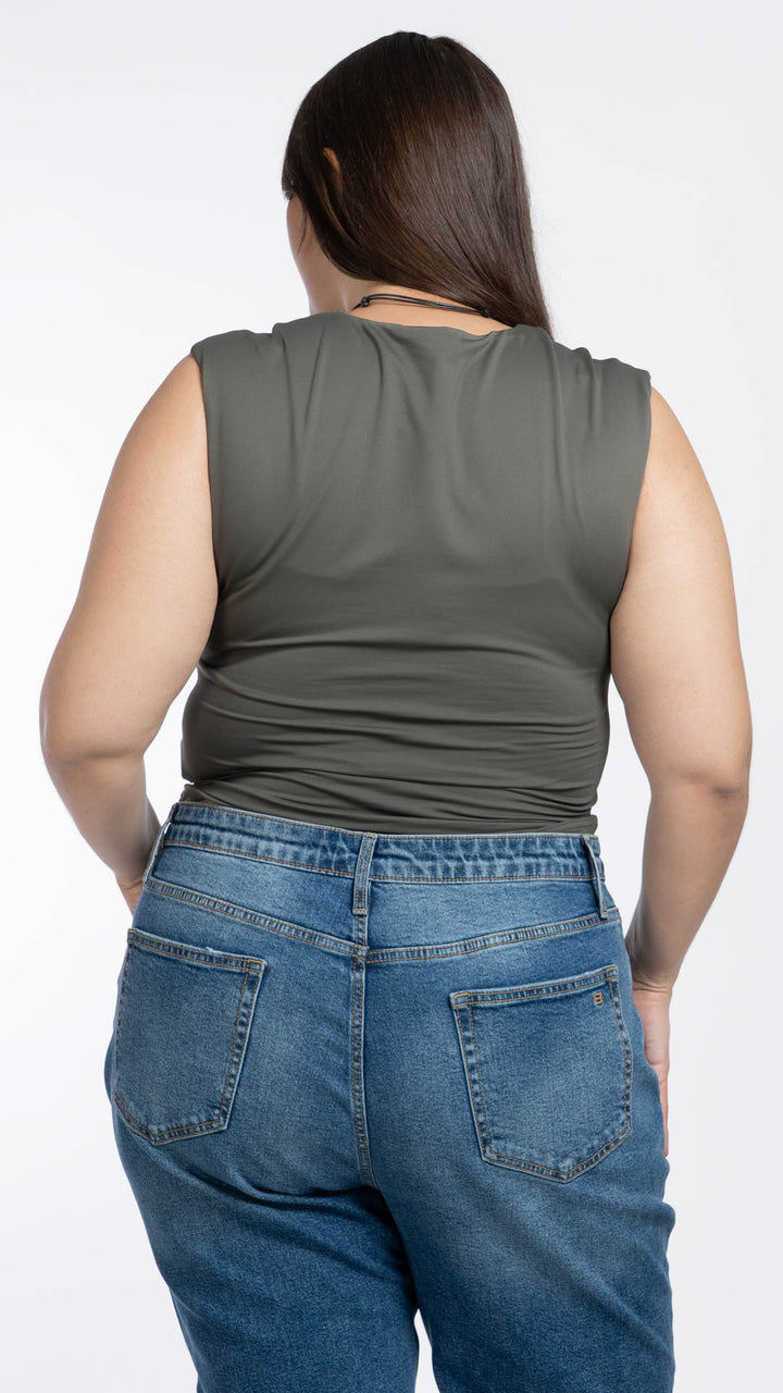 Blusa Sin Mangas Curvy B Basic BB0336
