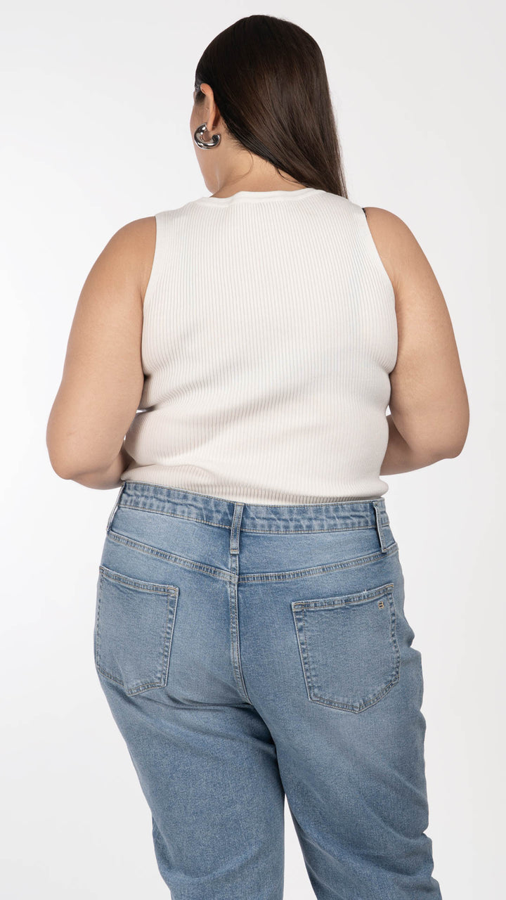 Blusa Sin Mangas Curvy B Basic BB0368