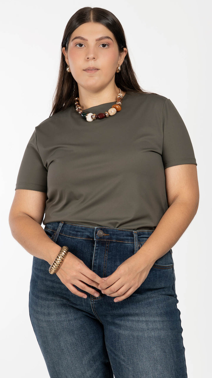 Playera Manga Corta Curvy B Basic BB0310