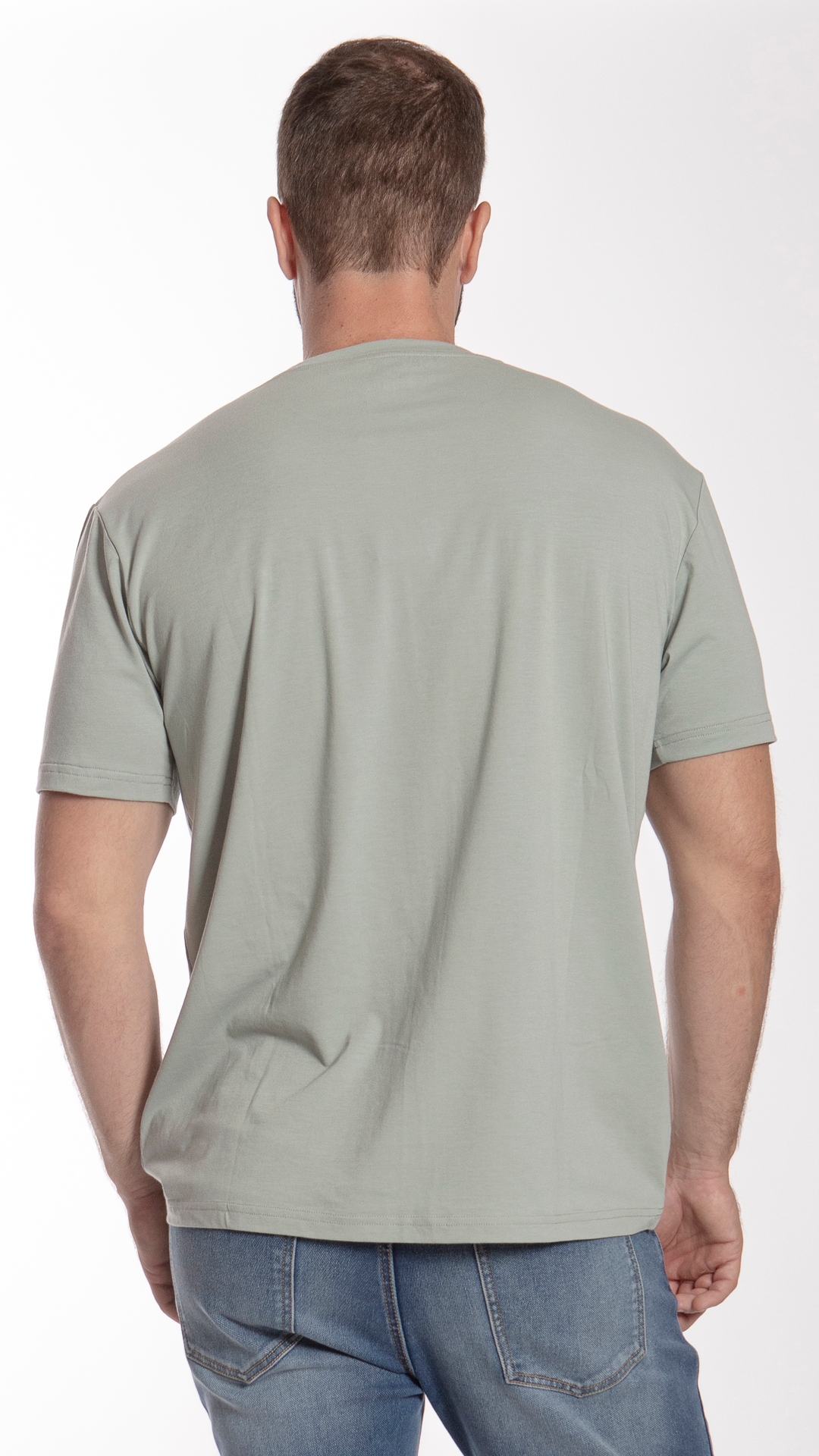 camiseta-basica-verde-cuello-redondo