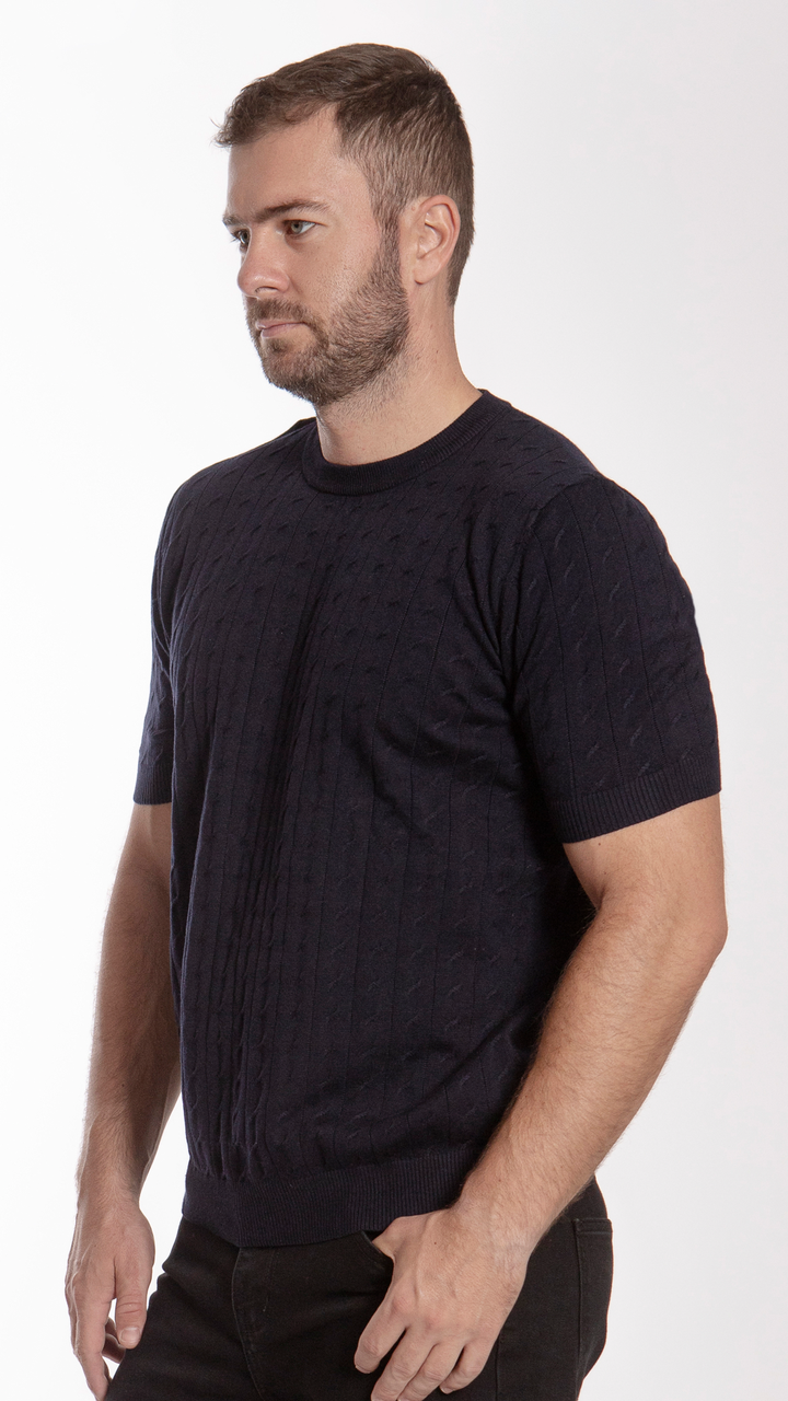 camiseta-negra-tejida