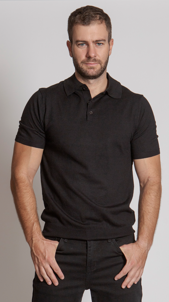 polo-negra-hombre-manga-corta