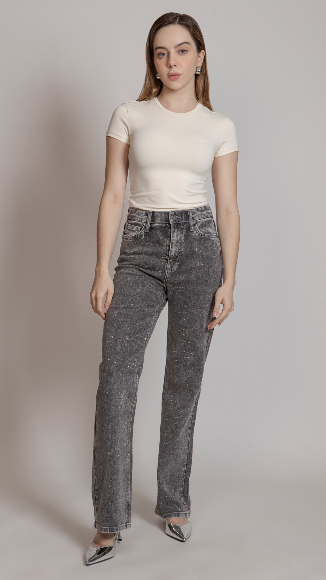 pantalon-wide-leg-mujer-balam-color-gris-oscuro-frente