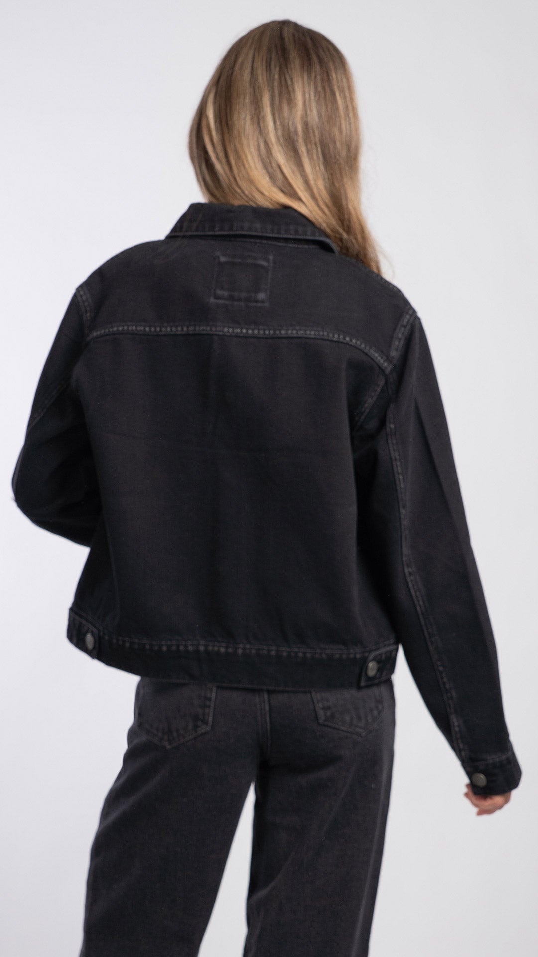 Chamarra Negra Mujer Balam BL7689