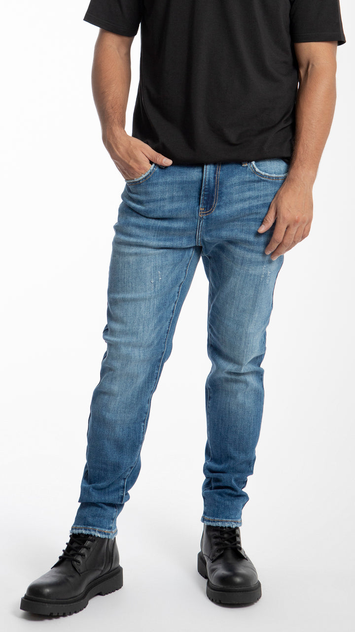 Pantalón Slim Straight Hombre Balam BL1148