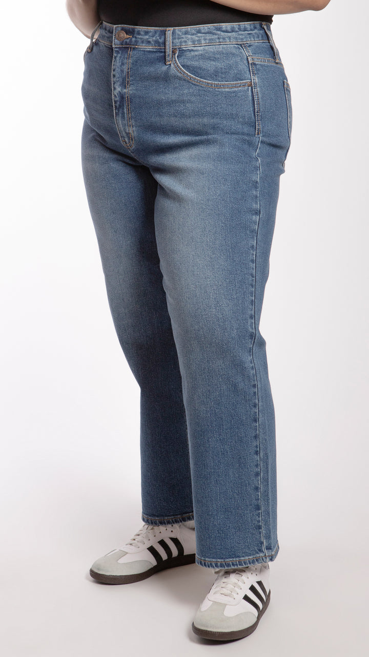 Pantalón Straight Curvy Balam BL7125