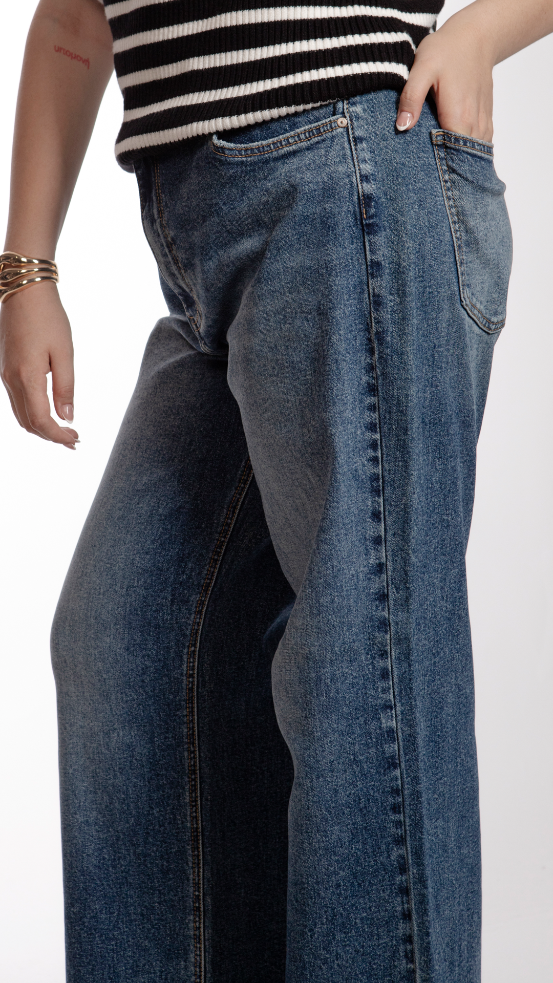 pantalon-wide-leg-curvy-mujer-balam-blx7175-detalle-deslavado