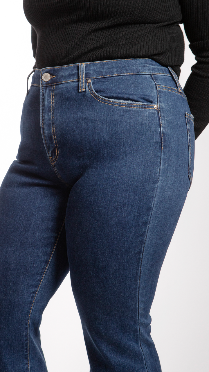 Pantalón Flare Curvy Balam BL7182