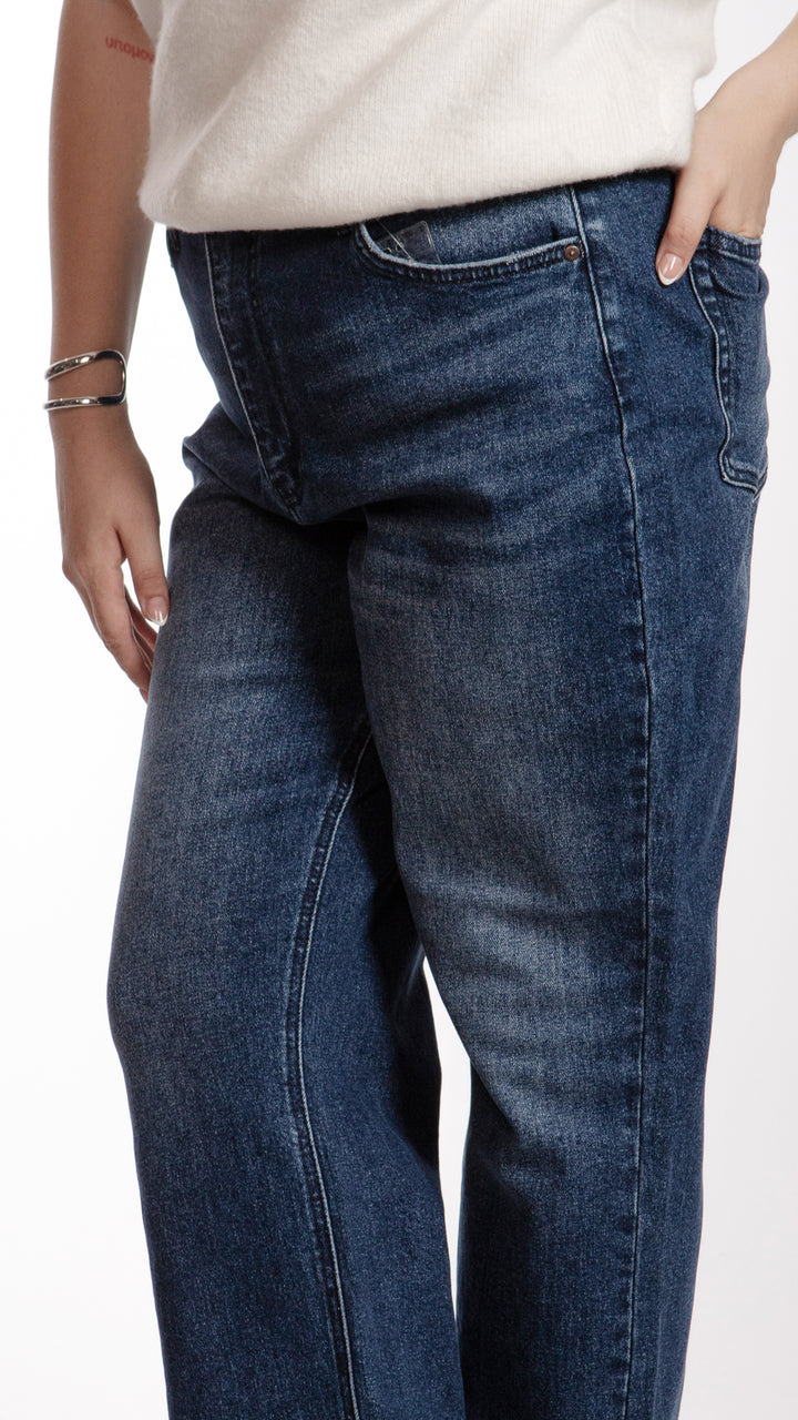 Pantalón Straight Curvy Balam BL7204