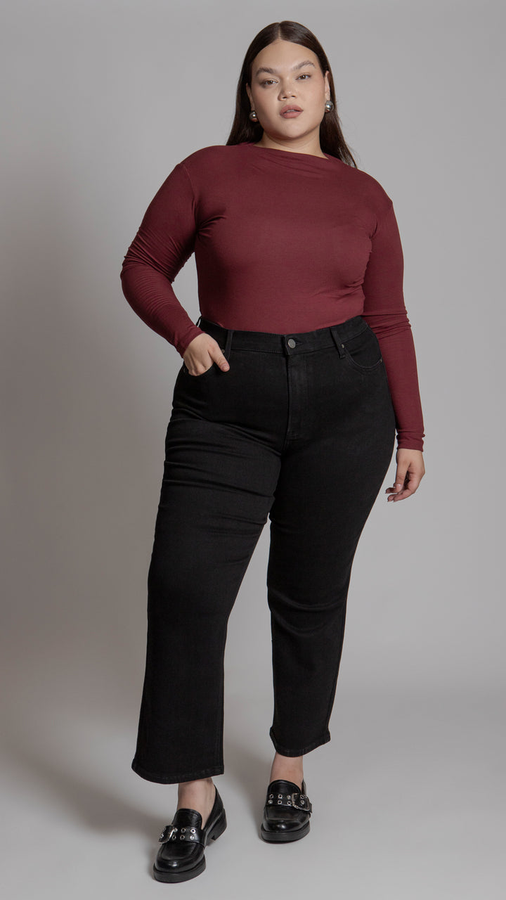 Pantalón Straight Curvy Balam BL7243