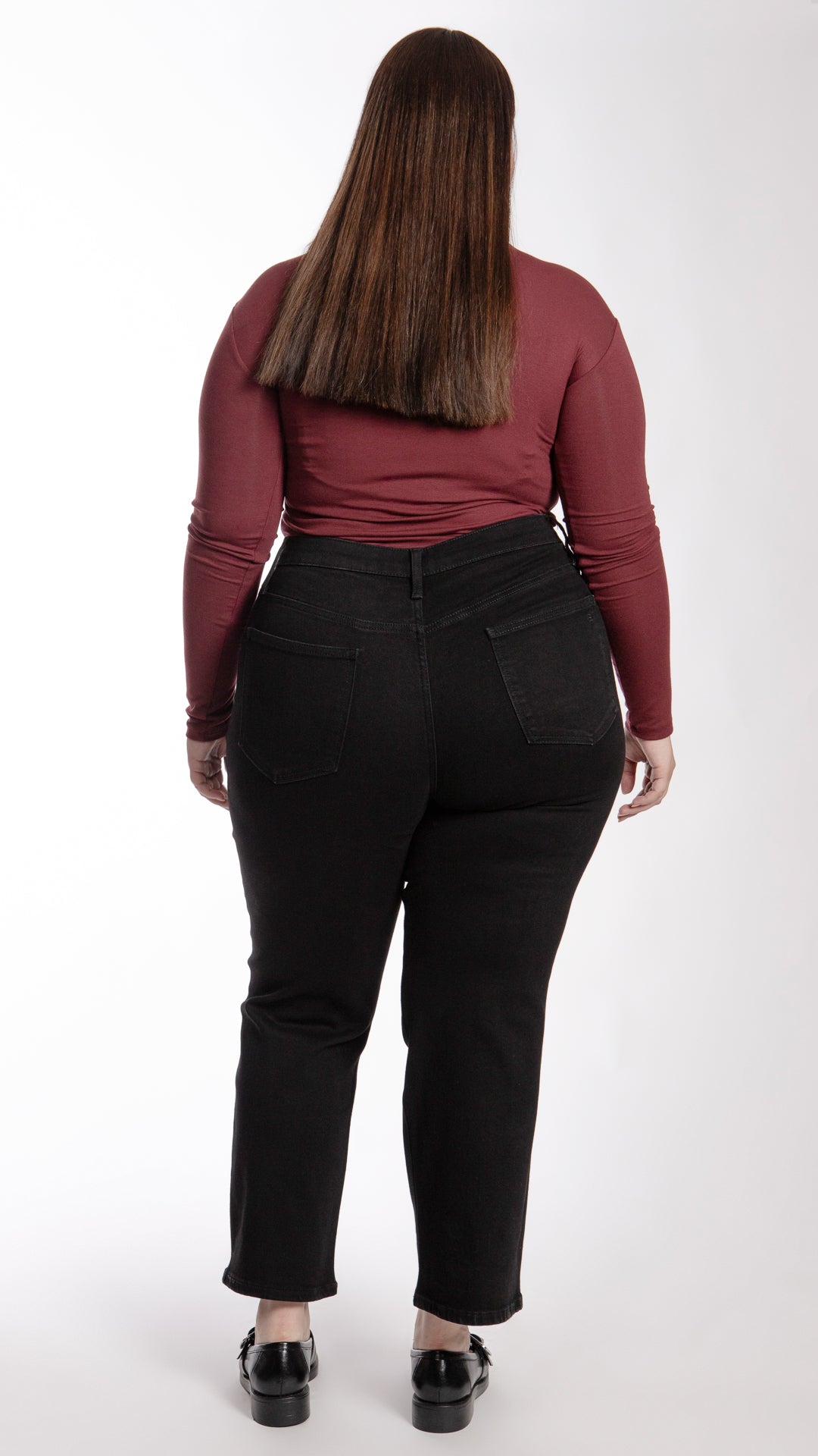 Pantalón Straight Curvy Balam BL7243