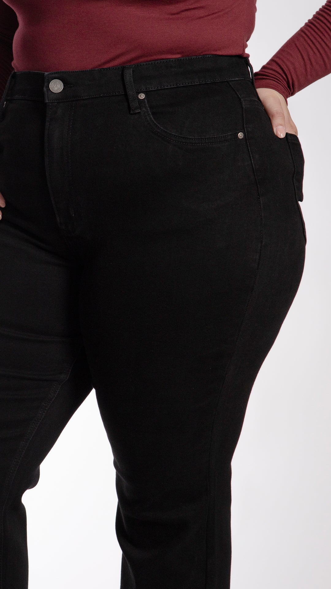Pantalón Straight Curvy Balam BL7243