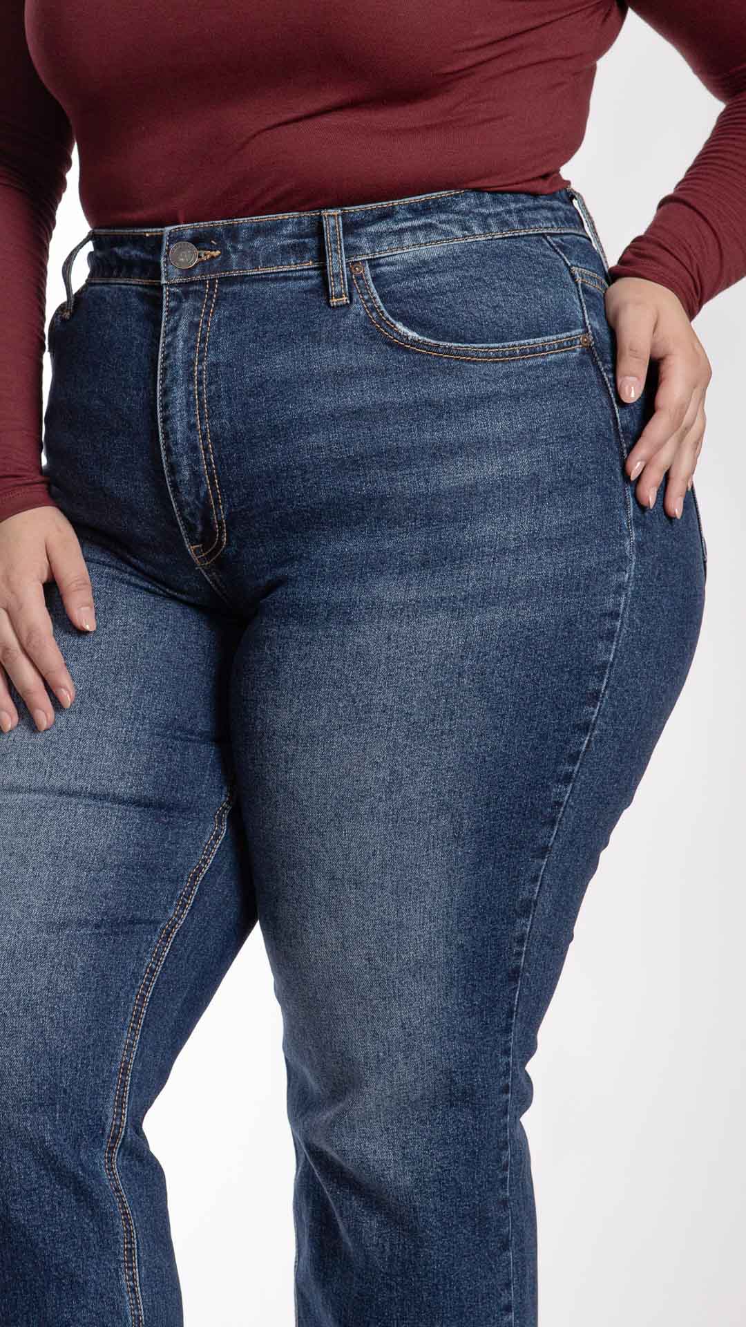 Pantalón Straight Curvy Balam BL7261
