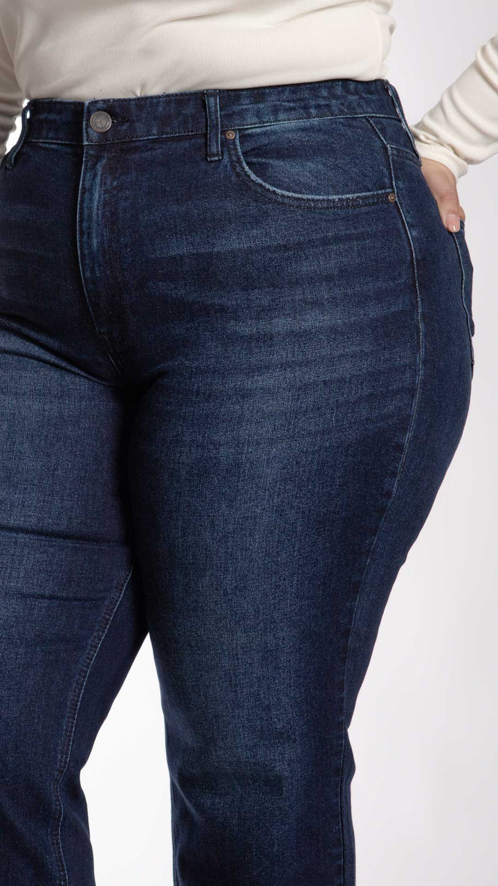 Pantalón Straight Curvy Balam BL7263