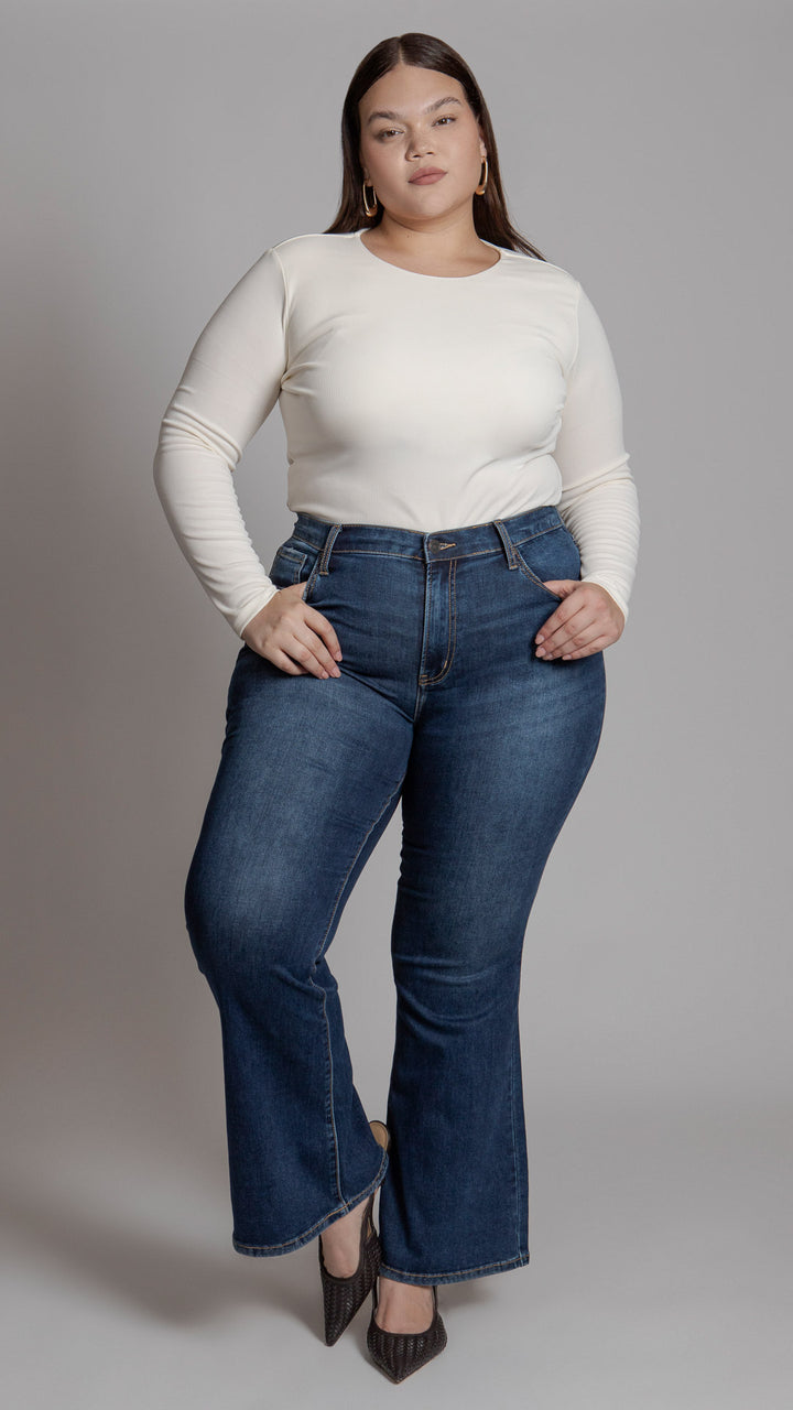 Pantalón Flare Curvy Balam BL7267