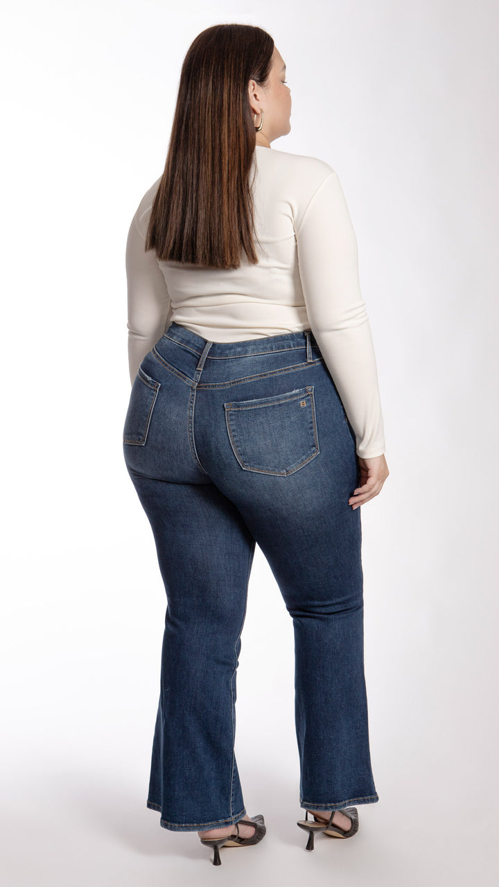 Pantalón Flare Curvy Balam BL7267