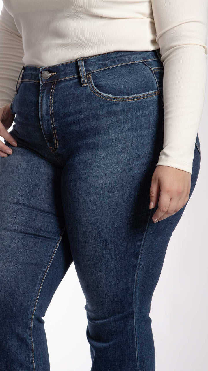 Pantalón Flare Curvy Balam BL7267