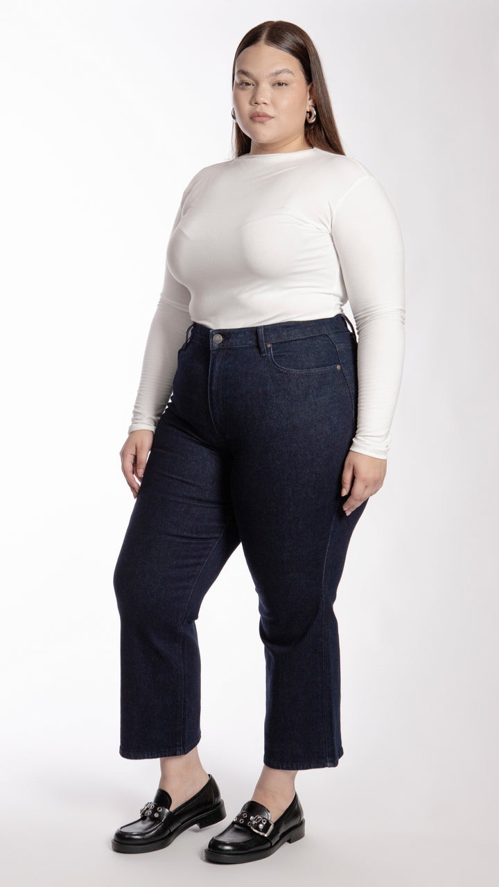 Pantalón Straight Curvy Balam BL7277
