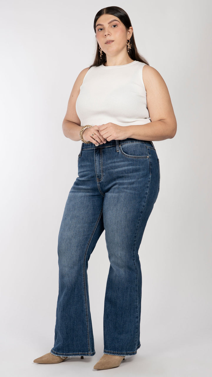 Pantalón Flare Curvy Balam BL7304