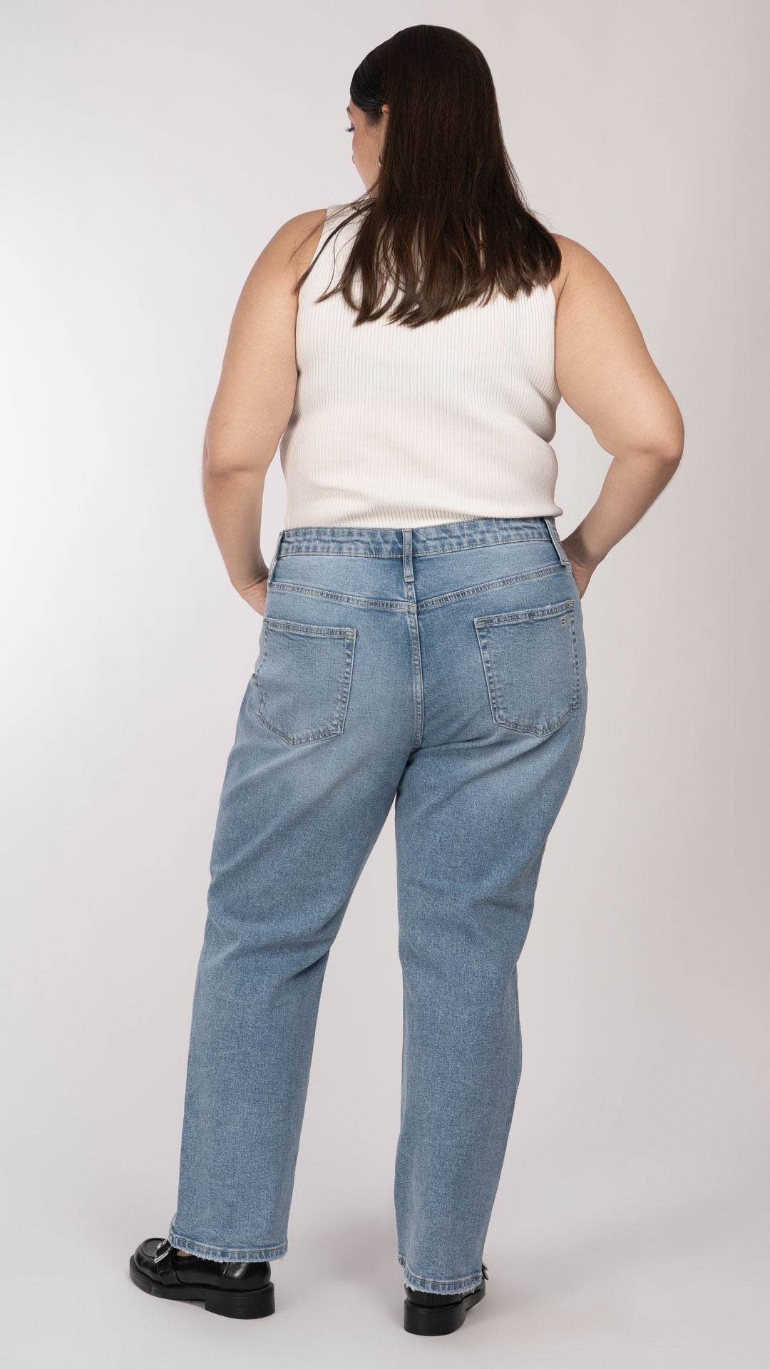 Pantalón Straight Curvy Balam BL7318