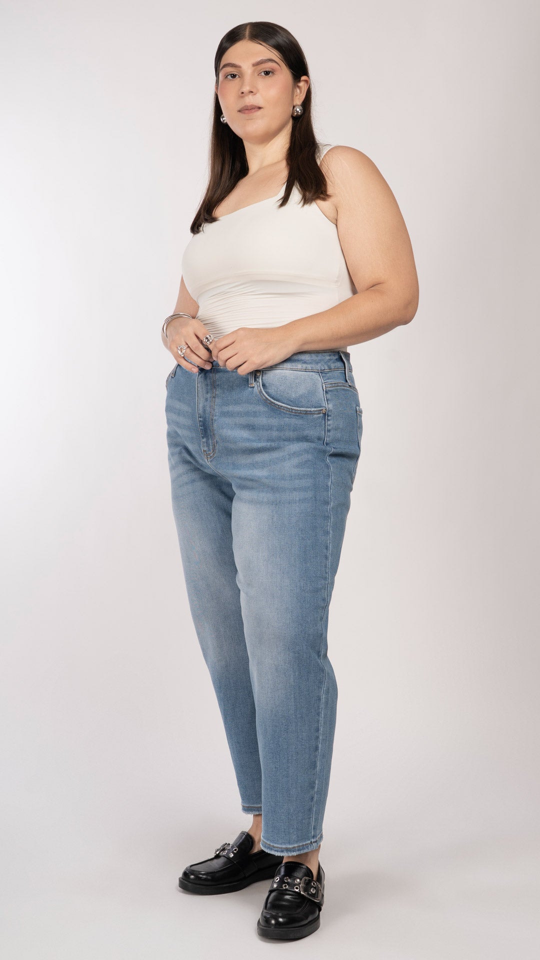 Pantalón Mom Curvy Balam BL7425