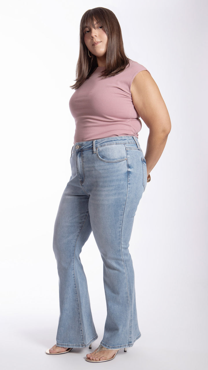 Pantalón Flare Curvy Balam BL7440