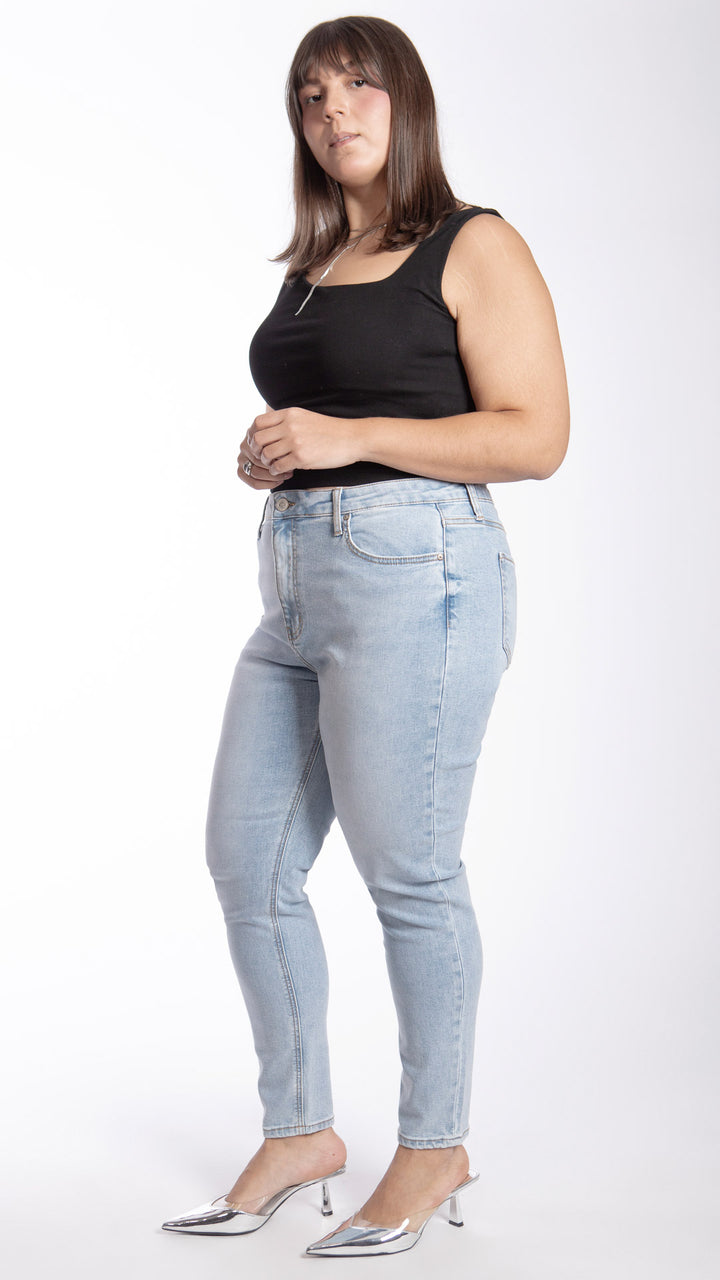 Pantalón High Rise Skinny Curvy Balam BL7446