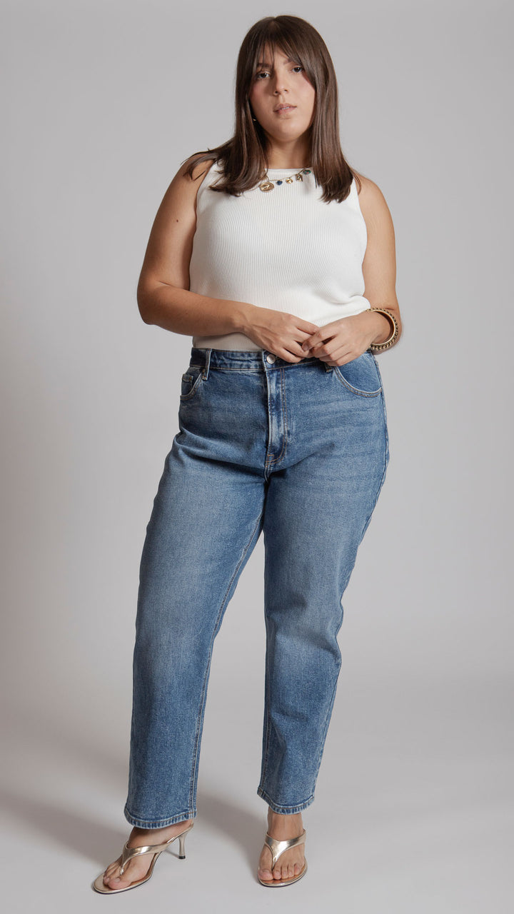 Pantalón Straight Curvy Balam BL7470