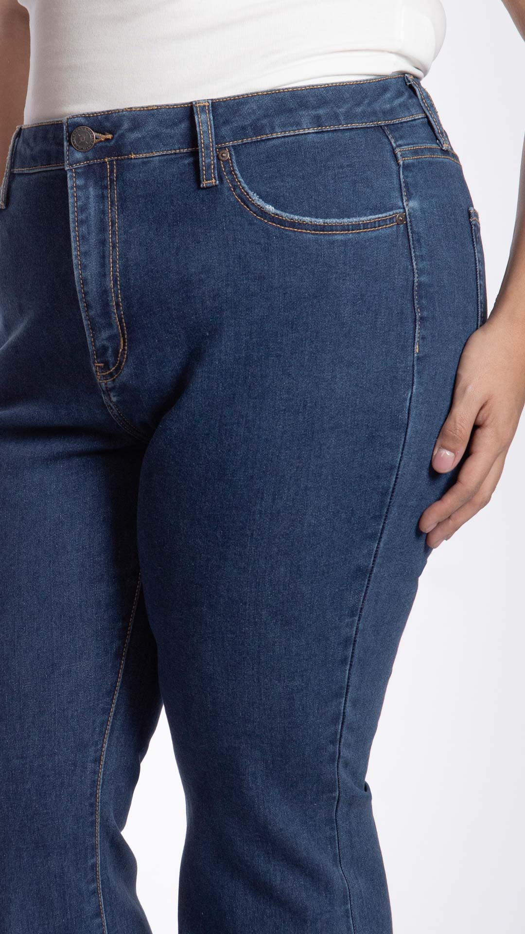 Pantalón Flare Curvy Balam BL7492