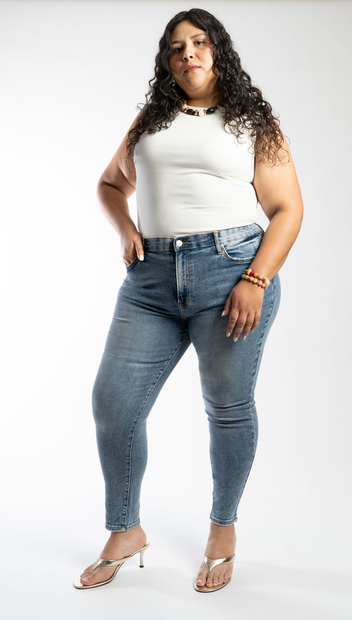 Pantalón High Rise Skinny Curvy Balam BL7496