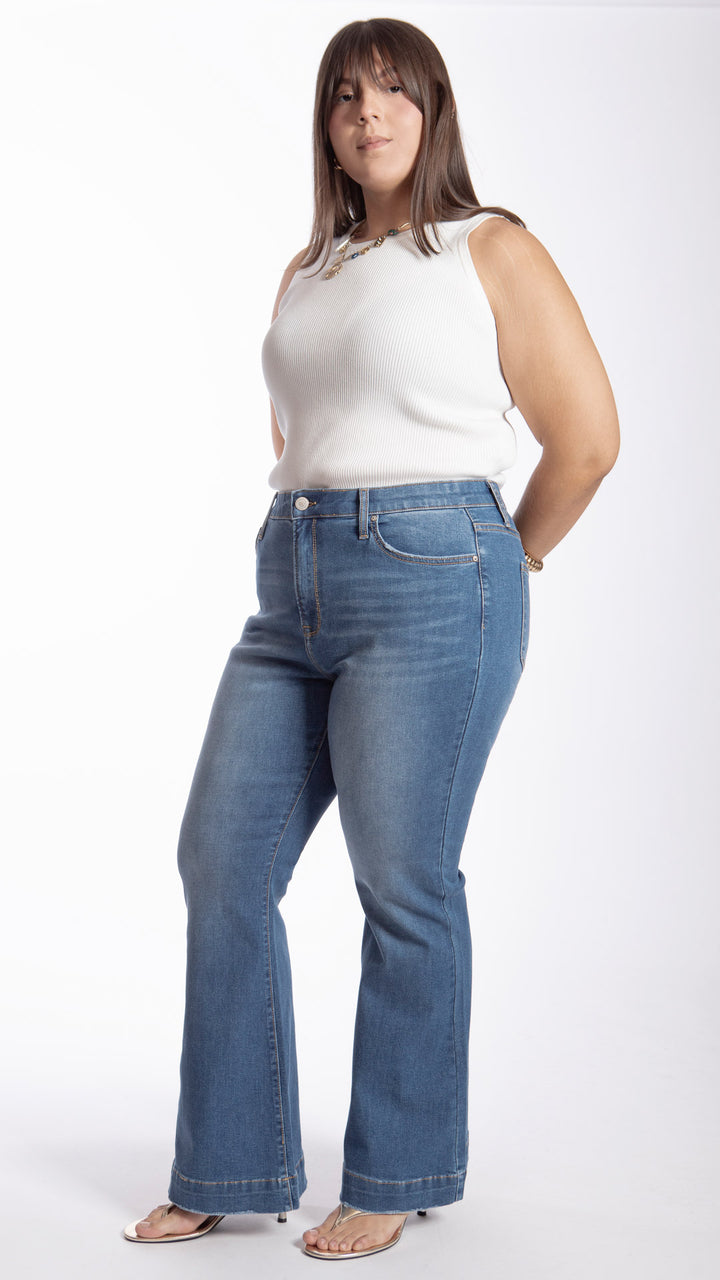 Pantalón Flare Curvy Balam BL7525