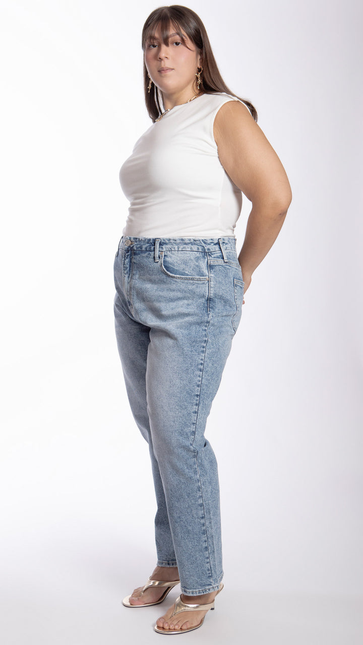 Pantalón Straight Curvy Balam BL7573