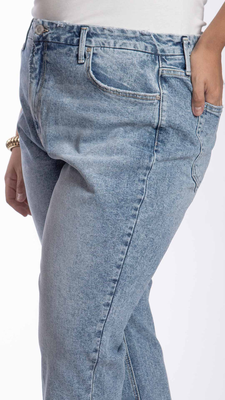 Pantalón Straight Curvy Balam BL7573