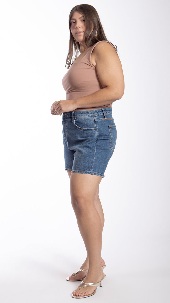 Short Loose Mom Curvy Balam BL7357