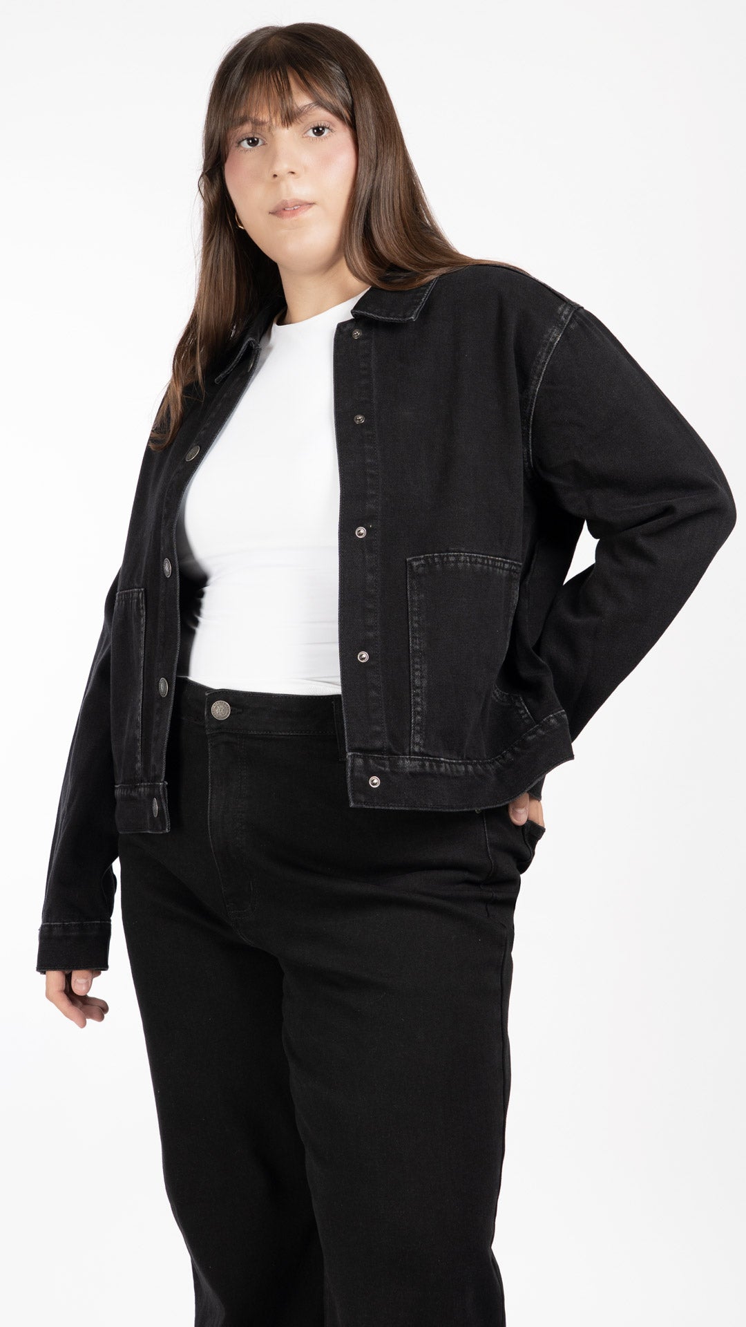 Chamarra Negra Curvy Balam BL7689