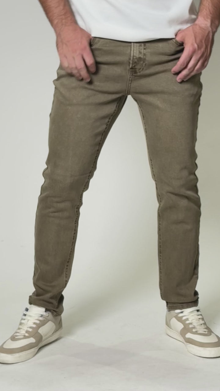 Pantalón Slim Hombre Balam BLC1207